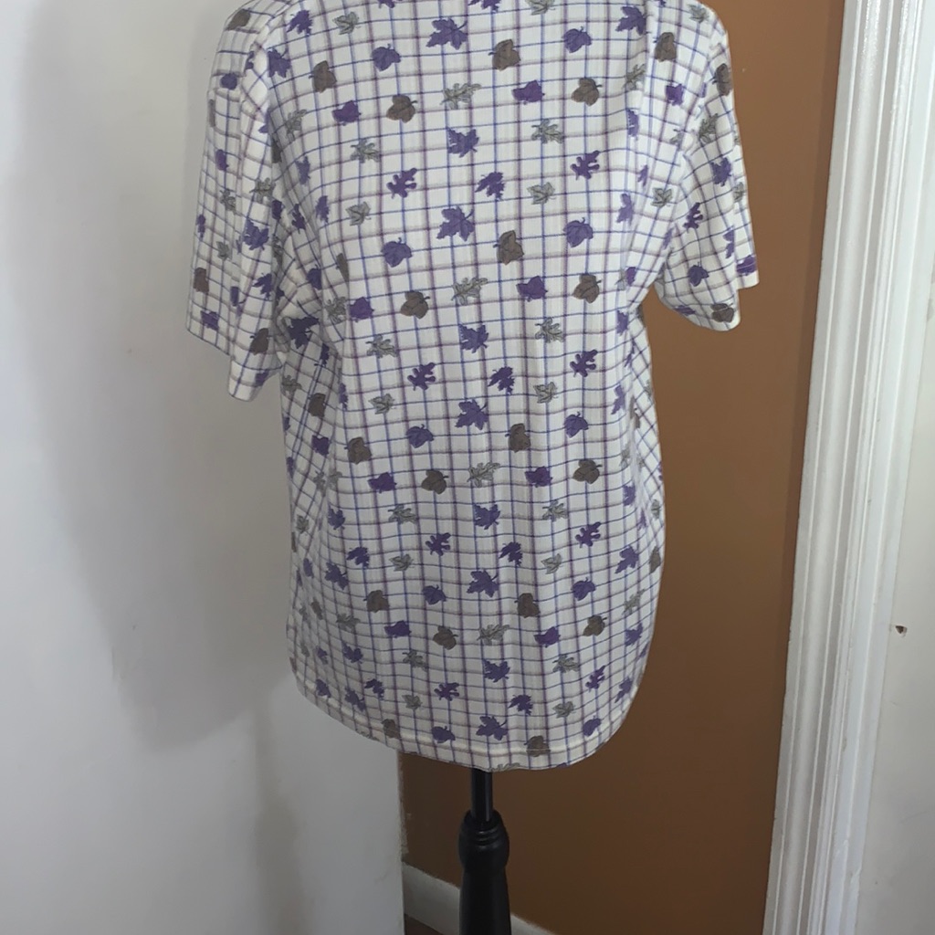 Large Top With Leaf Pattern